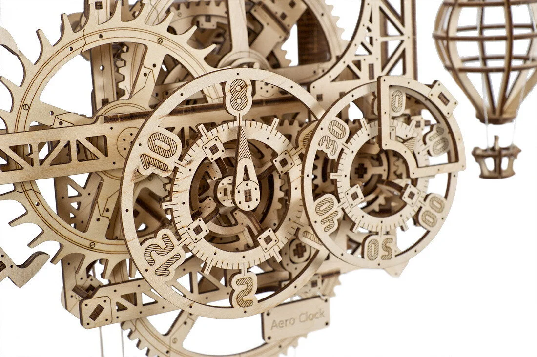 Aero Clock, reloj de pared con péndulo - Ugears (70154)